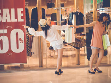 shopping mall