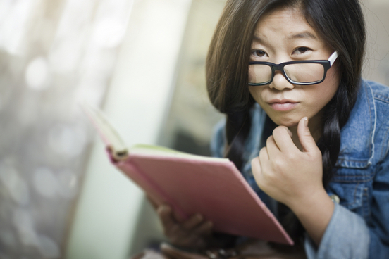 a philogaster reading