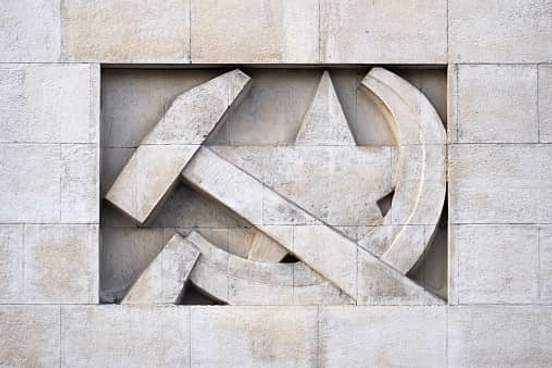 bas relief hammer and sickle
