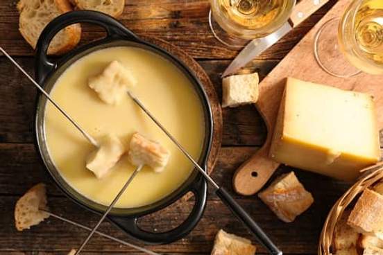 fondue cheese pot