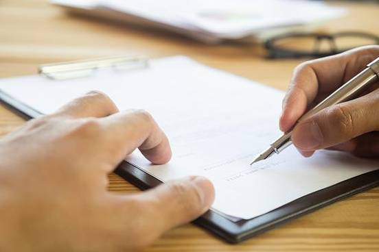 hands-signing-contract