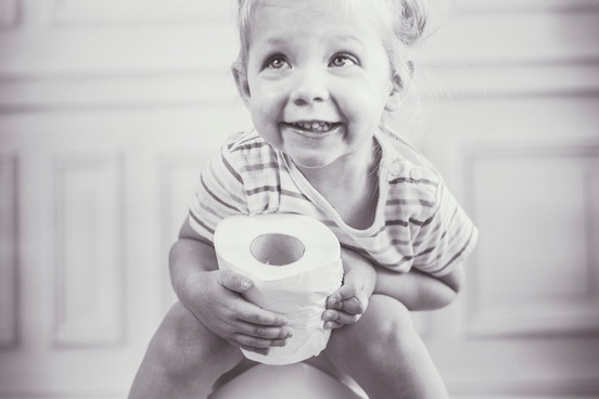 micturate potty girl