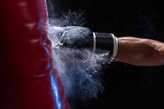 punch-hitting-bag-photo