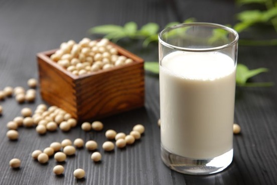 soy-milk-photo