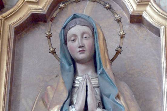 statu virgin mary photo