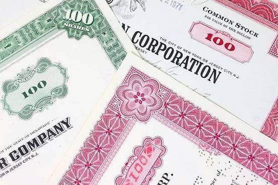 stock-certificates