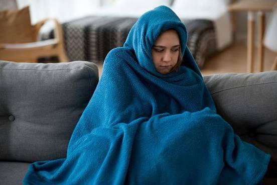 woman-in-blankets