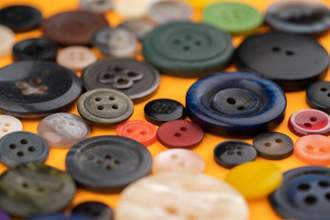 an assortment of different sized buttons