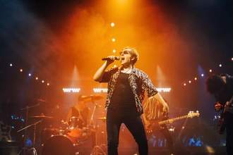 rock band delivers a captivating concert