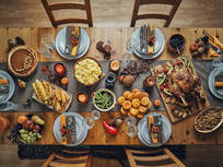 a traditional thanksgiving dinner